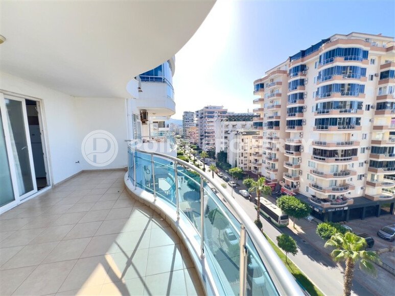 Apartment 2+1, 110 m² in the Mahmutlar area, 200 m from the sea: sea view and the possibility of obtaining a residence permit-id-11089-photo-19