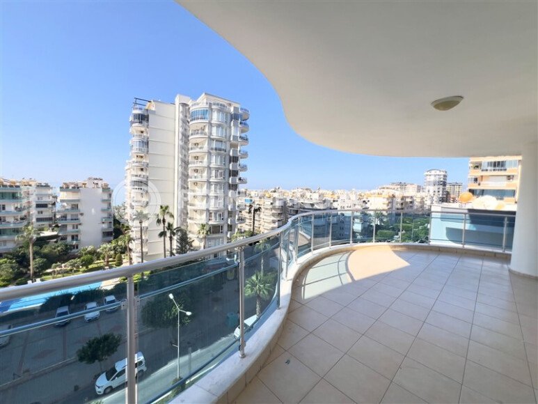 Apartment 2+1, 110 m² in the Mahmutlar area, 200 m from the sea: sea view and the possibility of obtaining a residence permit-id-11089-photo-12